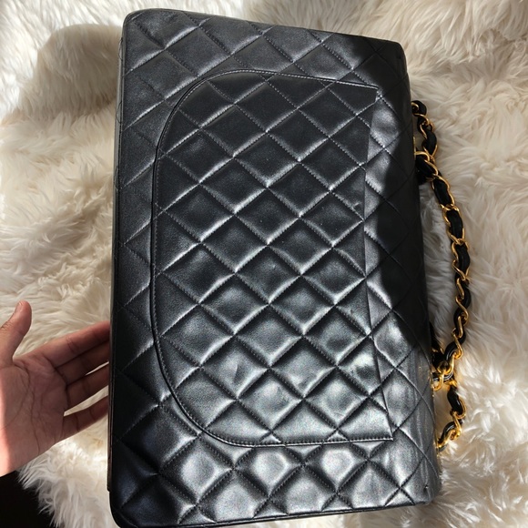 [SOLD]Chanel XL Vintage Classic Single Flap - Picture 6 of 12